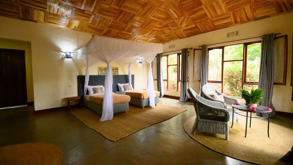 Pamoja Olea Farm Lodge